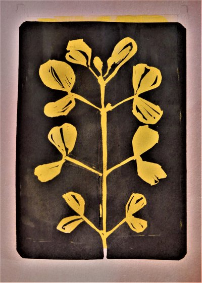 Goldene Botanische Form von Doris Schmitz