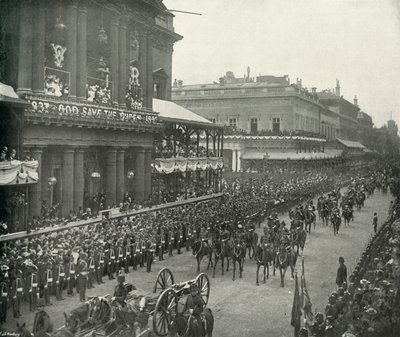 Der königliche Umzug: Adjutanten passieren den United Service Club von E. and S. Woodbury