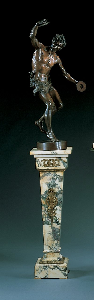 Nach einem Modell von Goldscheider, modelliert als tanzender Satyr, der Zimbeln spielt von Edmund Klotz