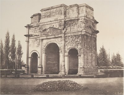 Antiker Bogen in Orange von Édouard Baldus