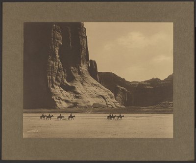 Canyon de Chelley - Navajo von Edward S. Curtis