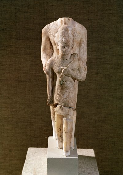 Amun schützt Amenhotep III (1382-44 v. Chr.) aus dem Tempel des Amun, Karnak von Egyptian 18th Dynasty