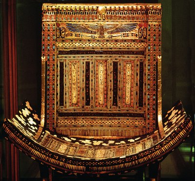 Zeremonialstuhl von Tutanchamun, Detail des gebogenen Sitzes und Rückens, Neues Reich, ca. 1325 v. Chr. von Egyptian 18th Dynasty