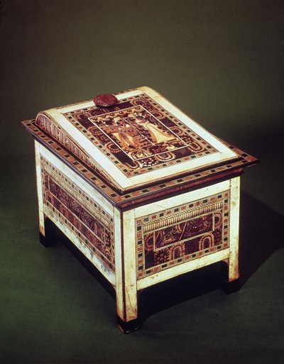 Truhe, aus dem Grab von Tutanchamun von Egyptian 18th Dynasty
