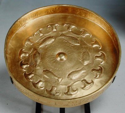 Schale von General Thuty oder Djehwty, dekoriert mit Fischen und Blumen, Neues Reich, ca. 1479-1425 v. Chr. von Egyptian 18th Dynasty