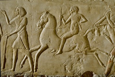 Ägyptische Antike: Relief mit Krieger zu Pferd. Ende der 18. Dynastie von Egyptian 18th Dynasty