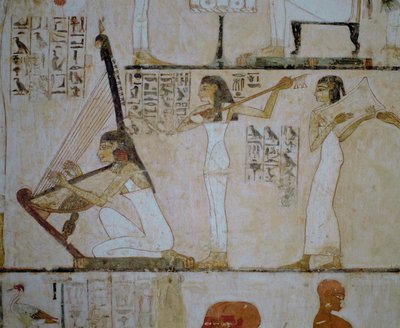 Musizierende Mädchen mit Harfe und Streichinstrumenten von Egyptian 18th Dynasty
