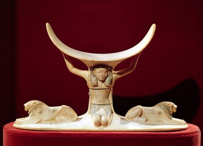 Kopfstütze mit Shu, dem ägyptischen Gott der Luft, aus dem Grab von Tutanchamun von Egyptian 18th Dynasty