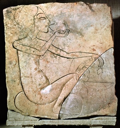 Relief, das eine Prinzessin zeigt, die eine gebratene Ente isst, aus dem Nordpalast in Tell El-Amarna, Neues Reich, ca. 1353-1337 v. Chr. (Kalkstein) von Egyptian 18th Dynasty