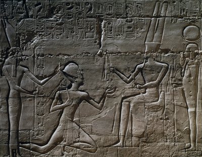 Ramses II. vor Amun-Ra, Relief, Große Hypostylhalle, Tempel des Amun, Karnak-Tempelkomplex (Unesco-Welterbeliste) von Egyptian 19th Dynasty