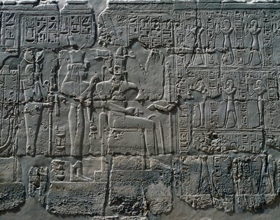 Szenen von Opfergaben an Götter, Relief, Innenwände der großen Hypostylhalle, Karnak-Tempelkomplex von Egyptian 19th Dynasty