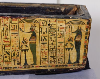 Detail der äußeren Sargbasis der Mumie von Nesyamun, möglicherweise gefunden in Deir El-Bahri, Neues Reich, ca. 1100 v. Chr. von Egyptian 20th Dynasty