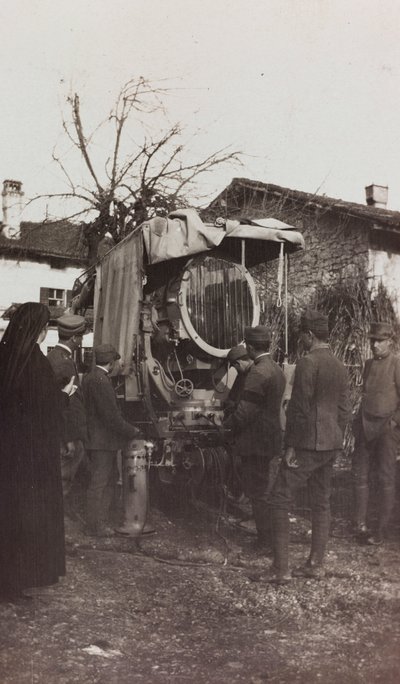 Album des Ersten Weltkriegs in Friaul-Julisch Venetien: Fotoelektrisches Auto, 01-04/1916 von Elena Bianconcini