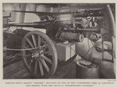 Kapitän Percy Scotts Tochter auf einem der 12-Pfünder, die in Ladysmith und Peking verwendet wurden, mit dem ursprünglichen improvisierten Wagen von English Photographer