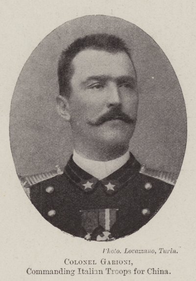 Oberst Garioni, Kommandant der italienischen Truppen für China von English Photographer