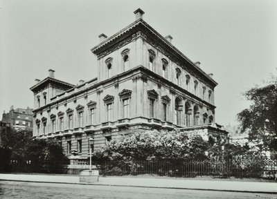 Dorchester House, Park Lane, Westminster LB, 1896 von English Photographer