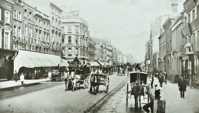 John Lewis, Oxford Street, Westminster LB: Blick nach Osten bei Oxford Circus, 1890 von English Photographer