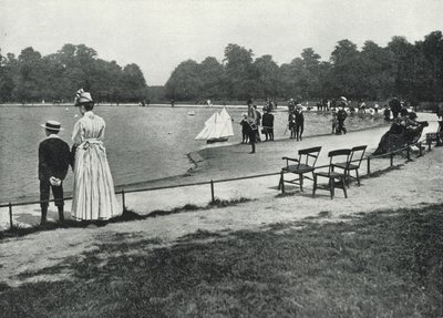 Kensington Gardens, der Round Pond von English Photographer