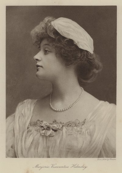 Marjorie Viscountess Helmsley von English Photographer
