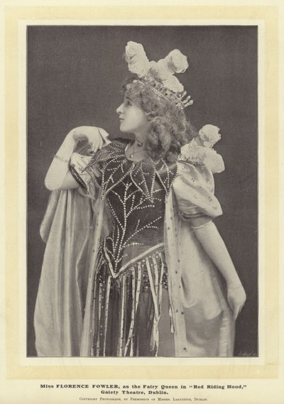 Miss Florence Fowler als die Feenkönigin in Rotkäppchen, Gaiety Theatre, Dublin von English Photographer