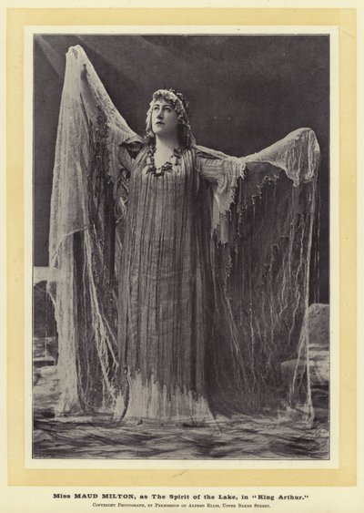 Miss Maud Milton als Der Geist des Sees in König Artus von English Photographer