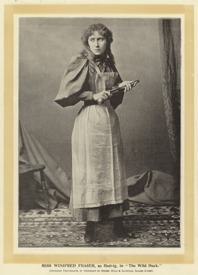 Miss Winifred Fraser als Hedvig in Die Wildente von English Photographer