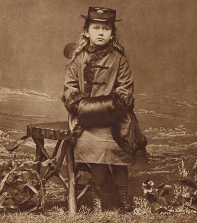 Prinzessin May, die zukünftige Königin Mary, im Alter von sechs Jahren von English Photographer