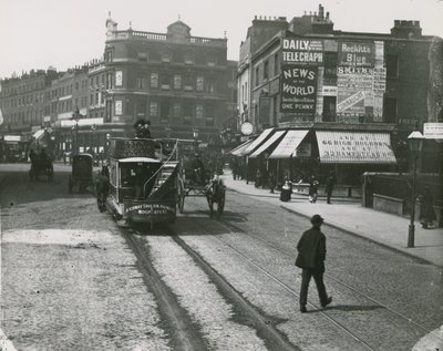 The Angel, Islington, London von English Photographer