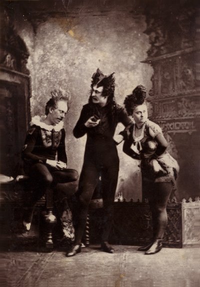 Die Majiltons von English Photographer