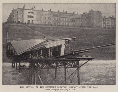 Die Station der Seashore-Eisenbahn nach dem Sturm von English Photographer