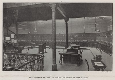 Das Innere der Telefonzentrale in der Lime Street von English Photographer