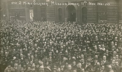 Zwei Minuten Stille am Mansion House, London, 11. November 1921 von English Photographer