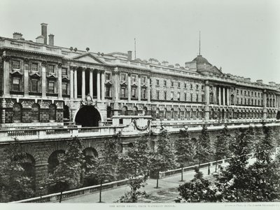 Victoria Embankment, Westminster LB: Somerset House, Erhebung zum Victoria Embankment, 1896 von English Photographer