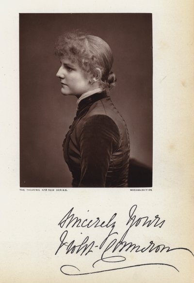 Violet Cameron von English Photographer