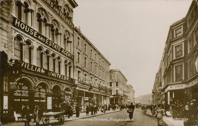 Westbourne Grove, Bayswater, London von English Photographer