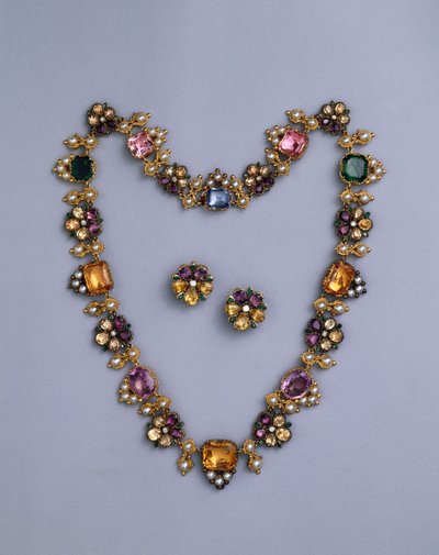Feine Regency-Gold- und Juwelenkette mit Kissen-Schliff-Topas, Amethysten, rosa Turmalinen, Smaragden, Saphiren und Peridots, mit einem Paar Blumenohrringen, ca. 1810 von English School