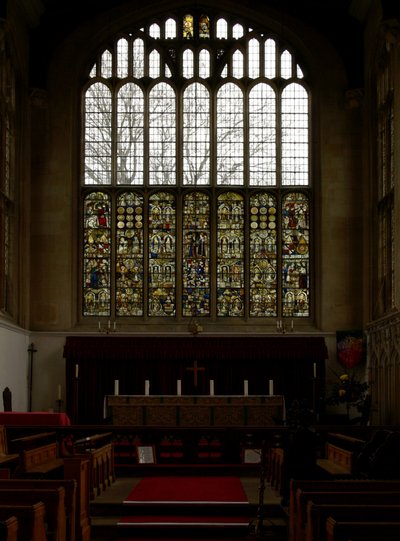 Ostfenster des Chors von English School