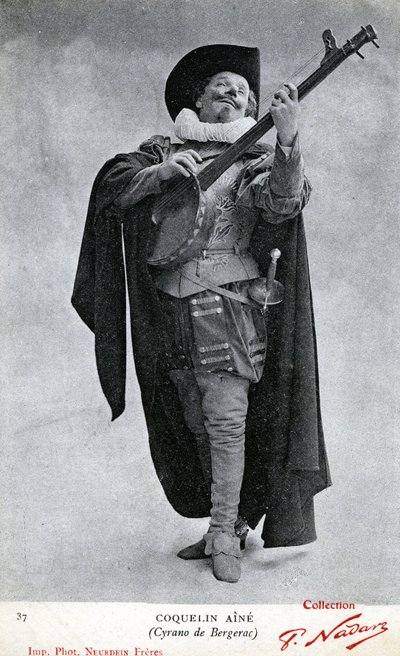 Constant Poppy alias Coquelin aîné (1841 - 1909) fotografiert im Kostüm von Cyrano de Bergerac (Foto) von Etienne Neurdein