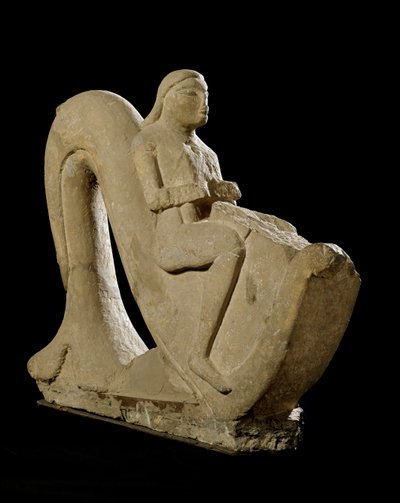Etruskische Zivilisation: junger Mann, der auf einem Delfin reitet. Steinskulptur 550 v. Chr. Höhe 82 cm. Rom, Museo Nazionale di Villa Giulia von Etruscan