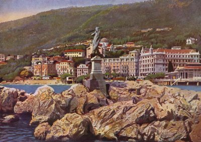 Abbazia, jetzt Opatija in Kroatien: Madonna del Mare, im Hintergrund die Kirche S Maria Annunciata (Foto) von European Photographer