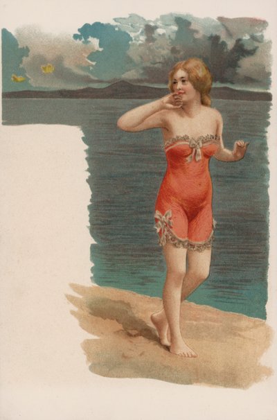 Hübsches Mädchen im Badeanzug geht am Strand von European School