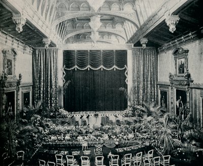 Der Waterloo-Saal, Windsor Castle, als Theater für die Staatsspiele von 1891 eingerichtet, ca. 1891, 1901 von Eyre and Spottiswoode