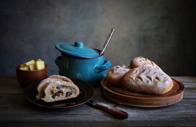 Handwerksbrot-Stillleben von Fangping Zhou