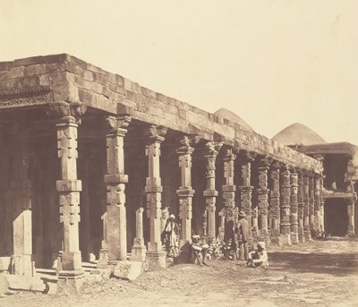 Innenraum des Hindu-Tempels in Kootub von Felice Beato