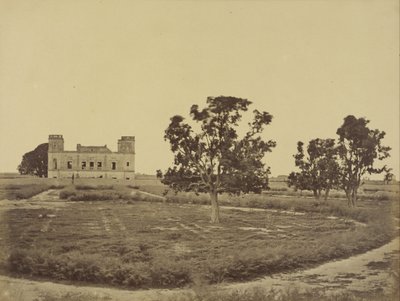 Der Alambagh nach der Evakuierung der Residenz von Felice Beato