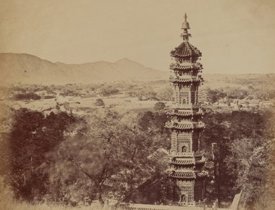 Ansicht des Sommerpalastes Yuen Min Yuen, Peking, mit der Pagode von Felice Beato