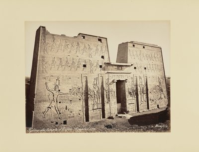 Pylon des Tempels von Edfu (Ägypten) von Félix Bonfils