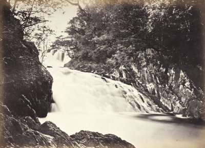 Bettws-Y-Coed, Der Schwalbenfall von unten von Francis Bedford