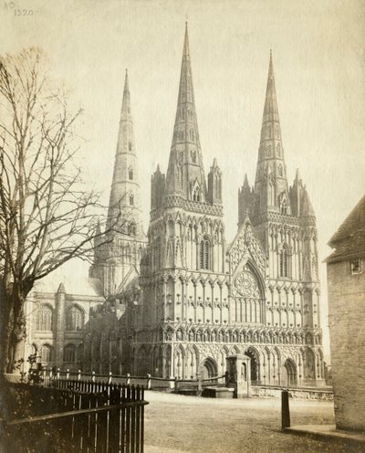 Lichfield Kathedrale, Staffordshire, ca. 1860 von Francis Bedford