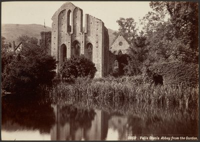 Valle Crucis Abtei vom Garten aus von Francis Bedford